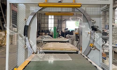 Horizontal Stretch Wrapper | Fast Wrapping for Long Products – More Stable, Less Film