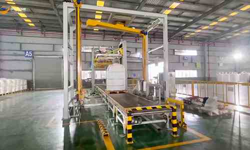 Top of Pallet Prone to Moisture and Dust? Rotary Arm Stretch Wrapping Machine with Top Sheet Provides Five-Sided Protection